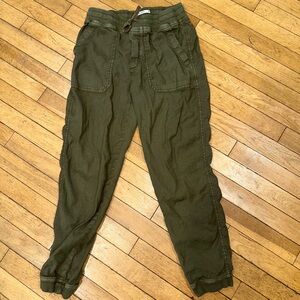 Woman’s Marine Layer jogger pants bottoms
